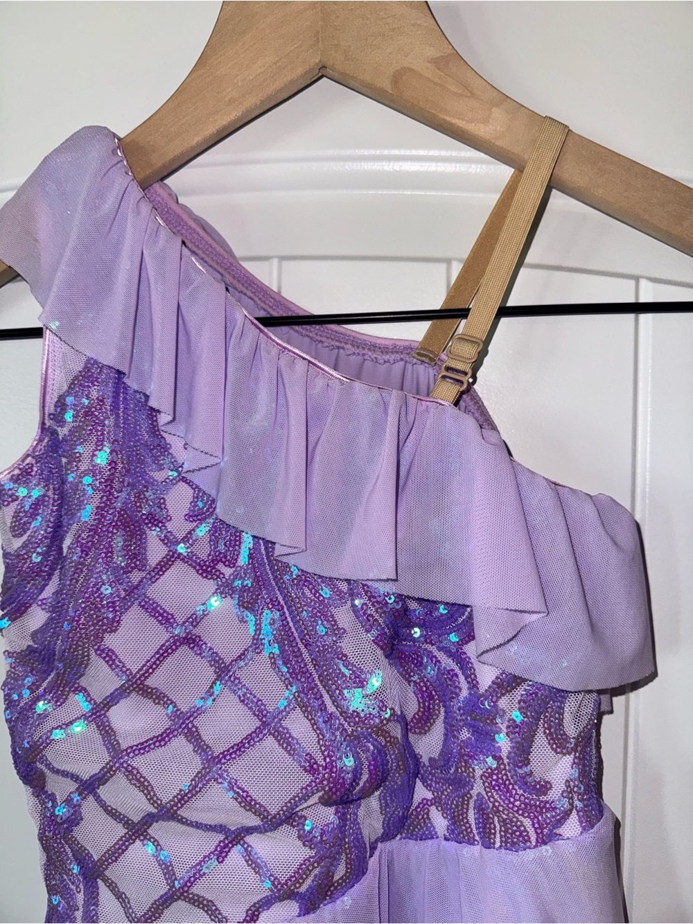 Revolution Dancewear Lilac Sequin One Shoulder Dance Costume MC - Picture 4 of 9